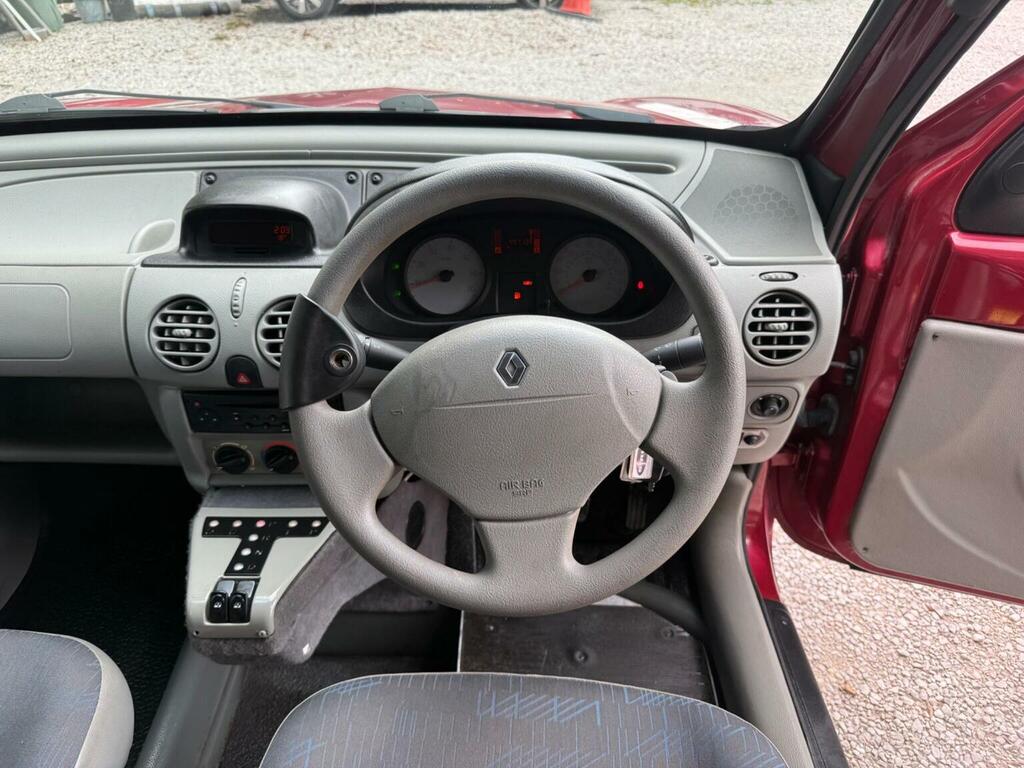 Renault Kangoo 1.6 16V Expression Red #2