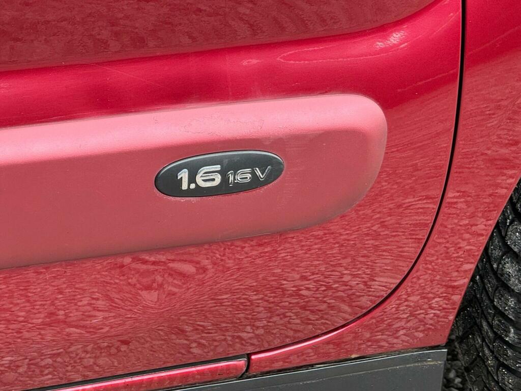 Renault Kangoo 1.6 16V Expression Red #6