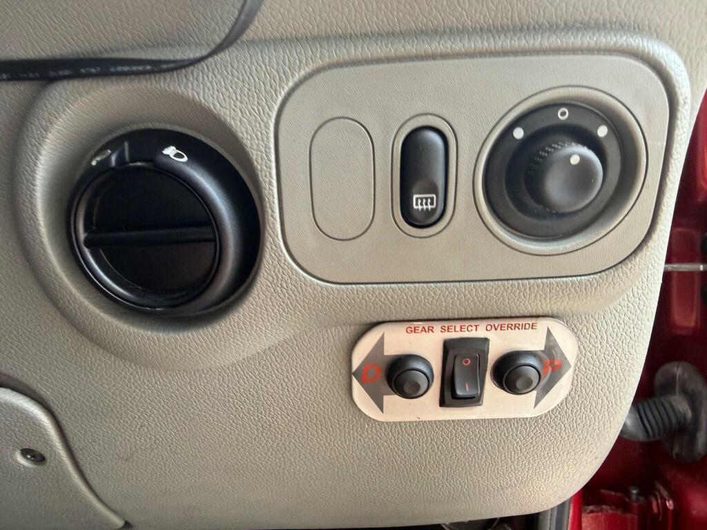 Renault Kangoo 1.6 16V Authentique Red #31