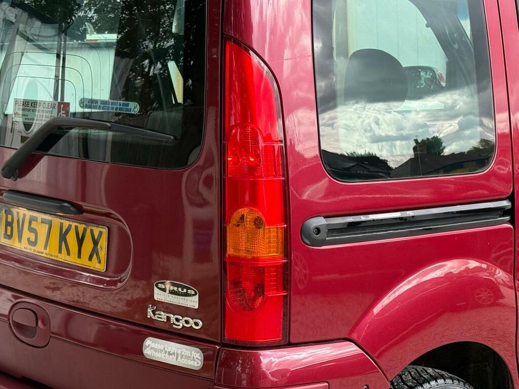 Renault Kangoo 1.6 16V Authentique Red #9