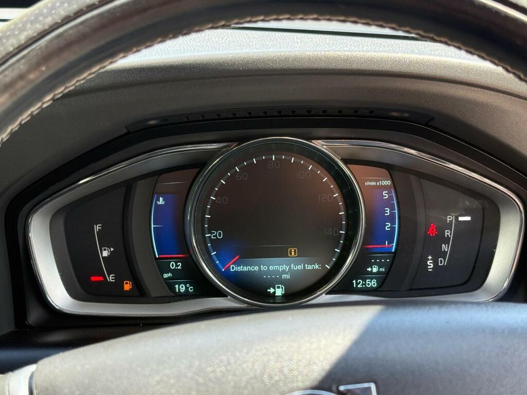 Volvo XC60 2.0 D4 R-design Lux 178 Bhp Black #37