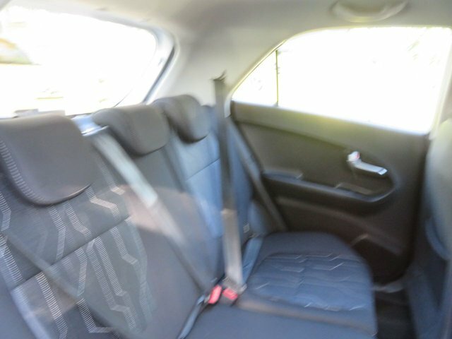 Kia Picanto 1.0 1 White #9