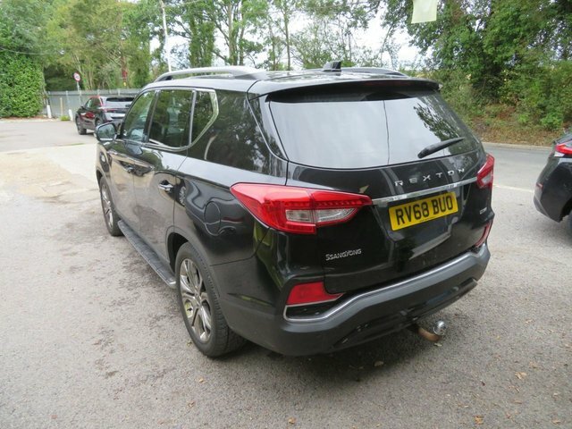 SsangYong Rexton 2018 2.2D Ultimate Suv T-tronic 4 Wheel Black #5