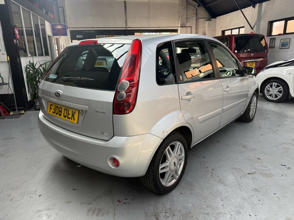 Ford Fiesta 1.4 Td Ghia 200909 FJ08OLK Silver #6