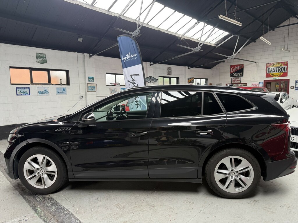 Skoda ENYAQ 62Kwh 60 Edition 202424 Black #3