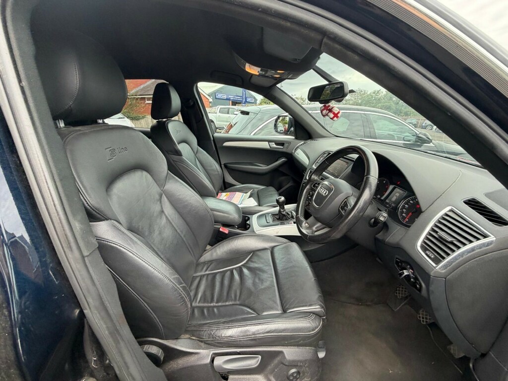 Audi Q5 2.0 Tdi Quattro Se Grey #3