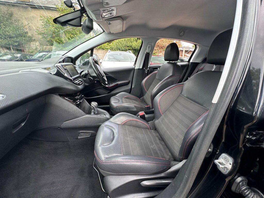 Peugeot 208  Black #11