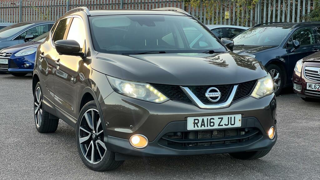 Nissan Qashqai 1.2 Dig-t Tekna Xtron 2Wd Euro 6 Ss Brown
