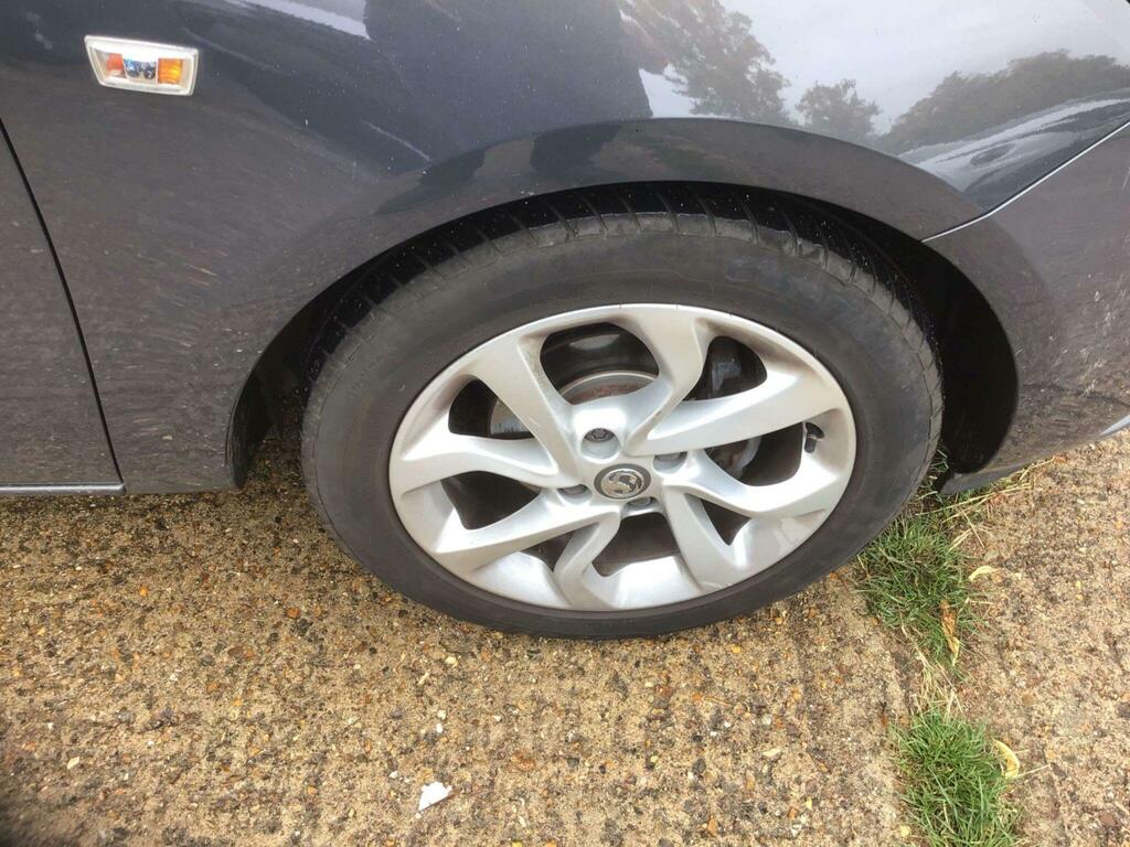 Vauxhall Corsa Hatchback 1.2I Design Euro 6 201565 Silver #10
