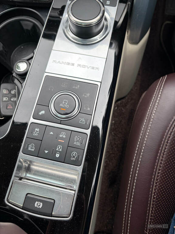 Land Rover Range Rover  Black #16