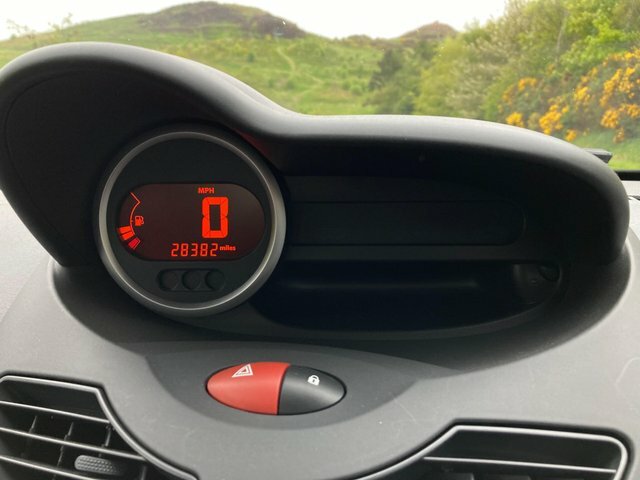 Renault Twingo Expressionulez Free0523 Mot Red #15