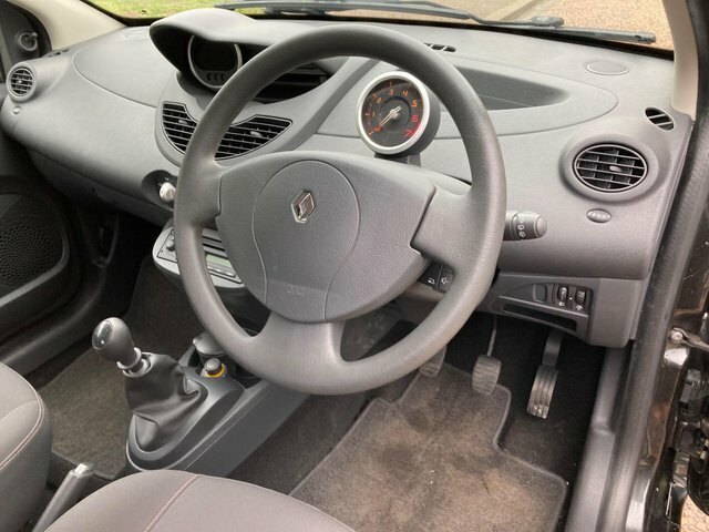 Renault Twingo Expressionulez Free0523 Mot Red #13