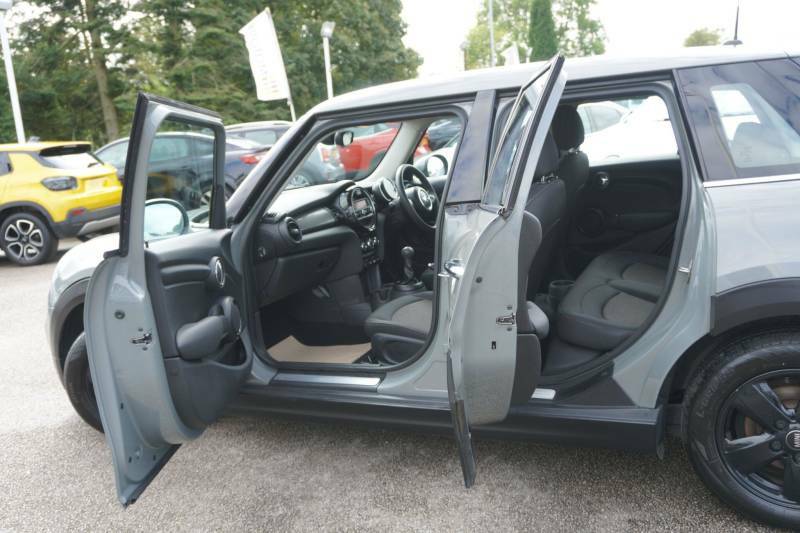 Mini Hatch 1.5 Cooper Euro 6 Ss Grey #3