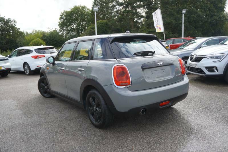 Mini Hatch 1.5 Cooper Euro 6 Ss Grey #2