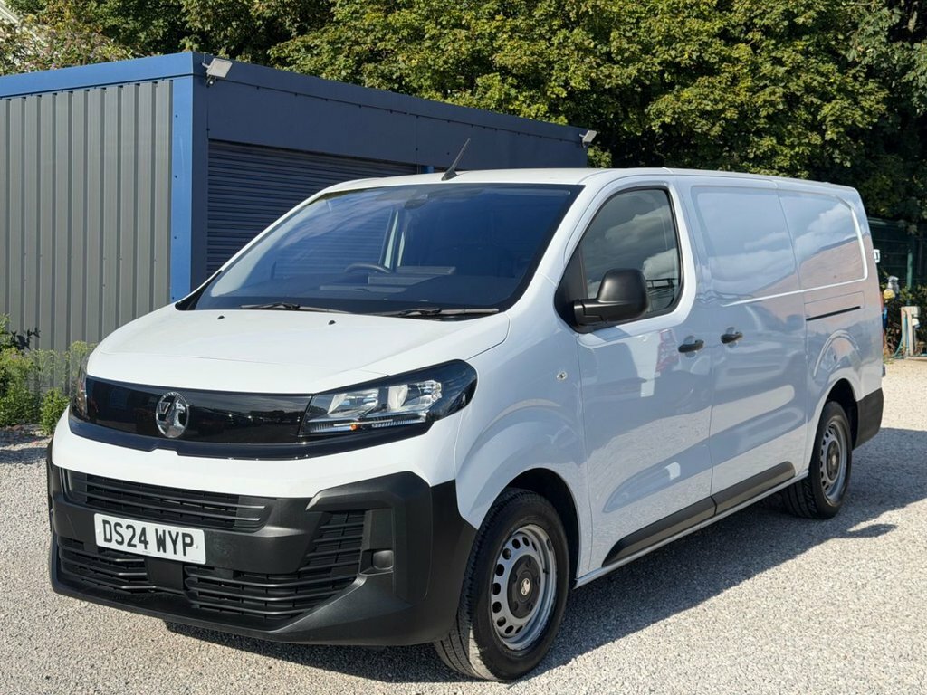 Vauxhall Vivaro 2L Prime 6Dr White #2