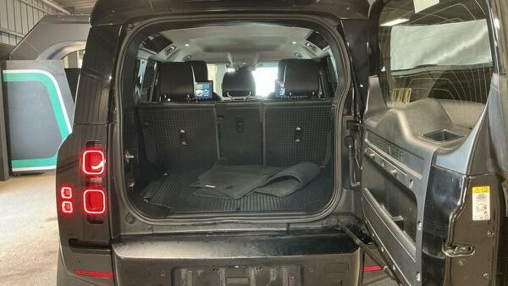 Land Rover Defender 110 2.0 Sd4 Se 4Wd Euro 6 Ss Black #6