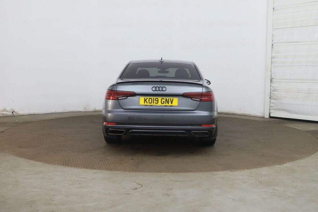 Audi A4 2.0 Tdi 40 Black Edition S Tronic Euro 6 Ss Grey #4