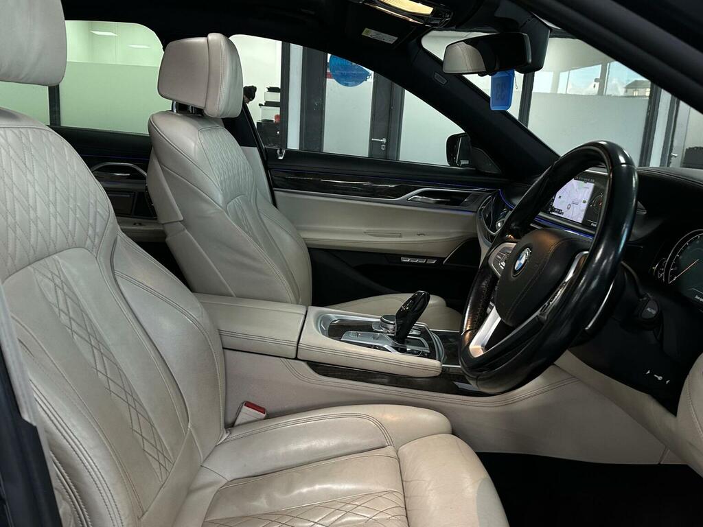 BMW 7 Series 740Ld Xdrive Black #20