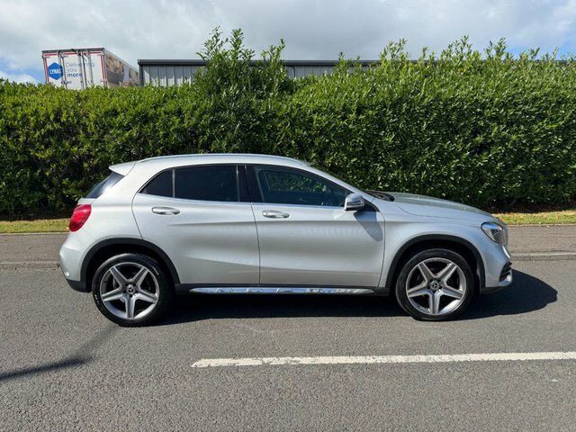 Mercedes-Benz GLA Class Gla200d Amg Line Suv Silver #3