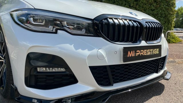 BMW 3 Series Saloon MF19YSC White #6