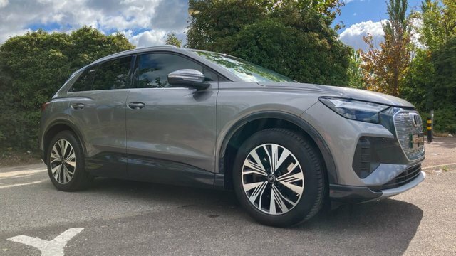 Audi Q4 E Tron 40 Sport Suv 82Kwh 204 Ps Grey #4
