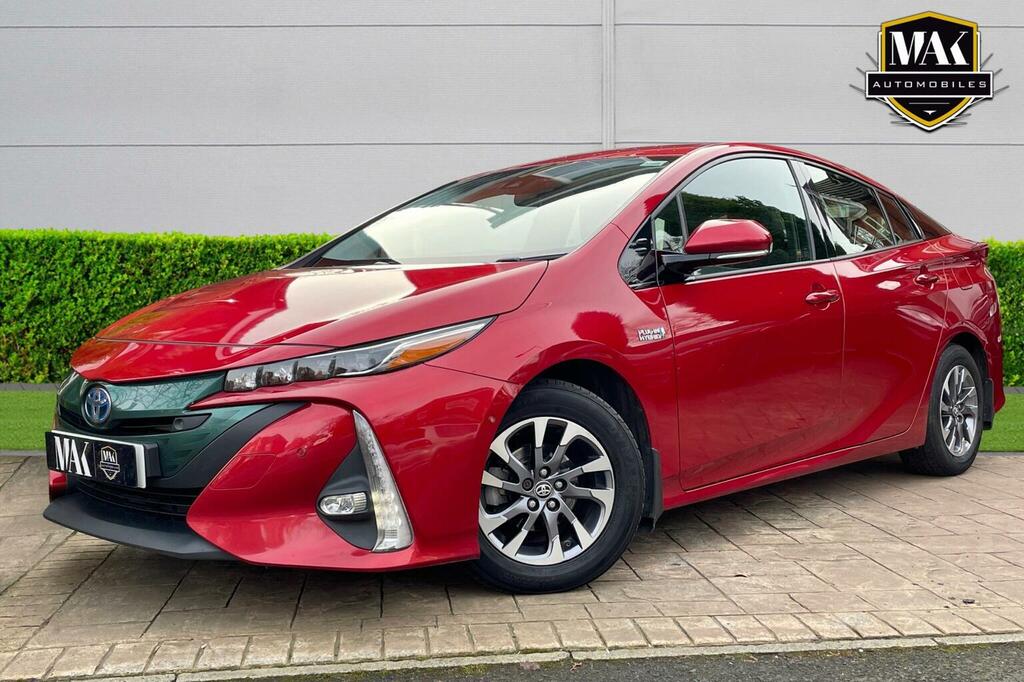 Toyota Prius Hatchback 1.8 Vvt 8.8Kwh Excel Cvt Euro 6 Ss Red #3