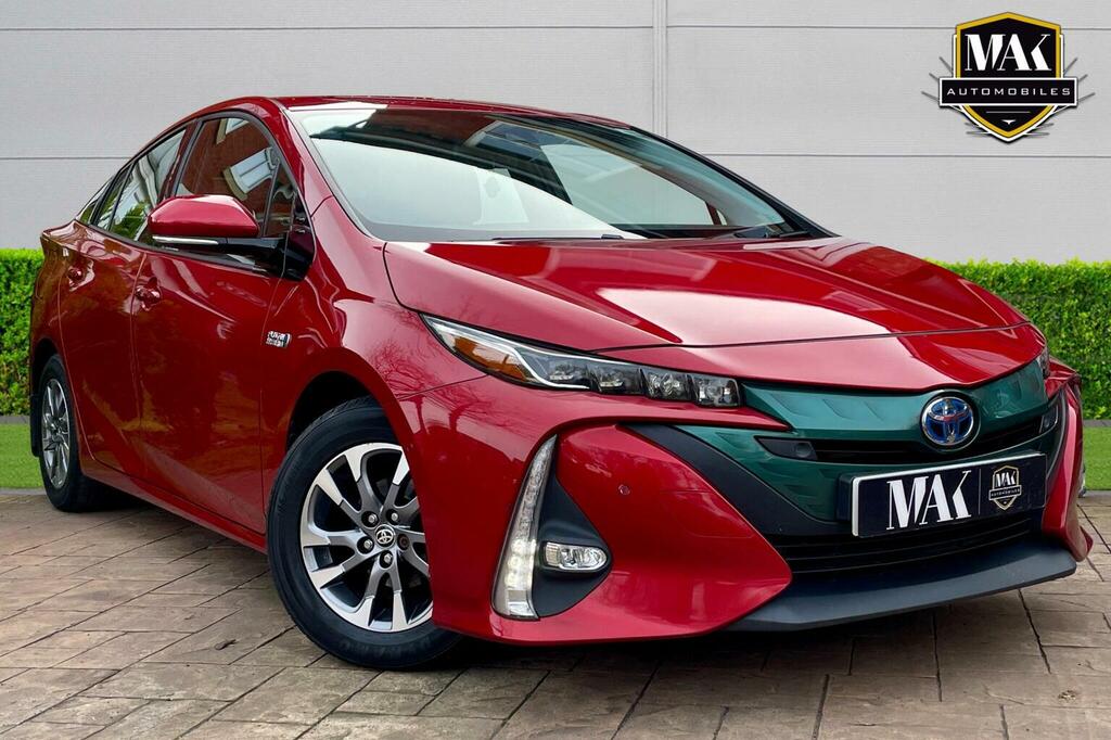 Toyota Prius Hatchback 1.8 Vvt 8.8Kwh Excel Cvt Euro 6 Ss Red #2