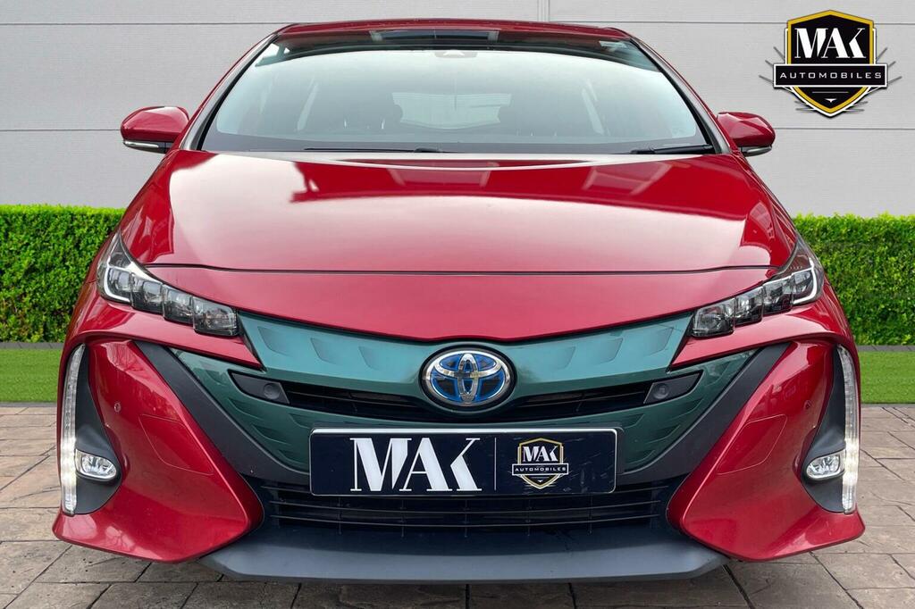 Toyota Prius Hatchback 1.8 Vvt 8.8Kwh Excel Cvt Euro 6 Ss Red #6