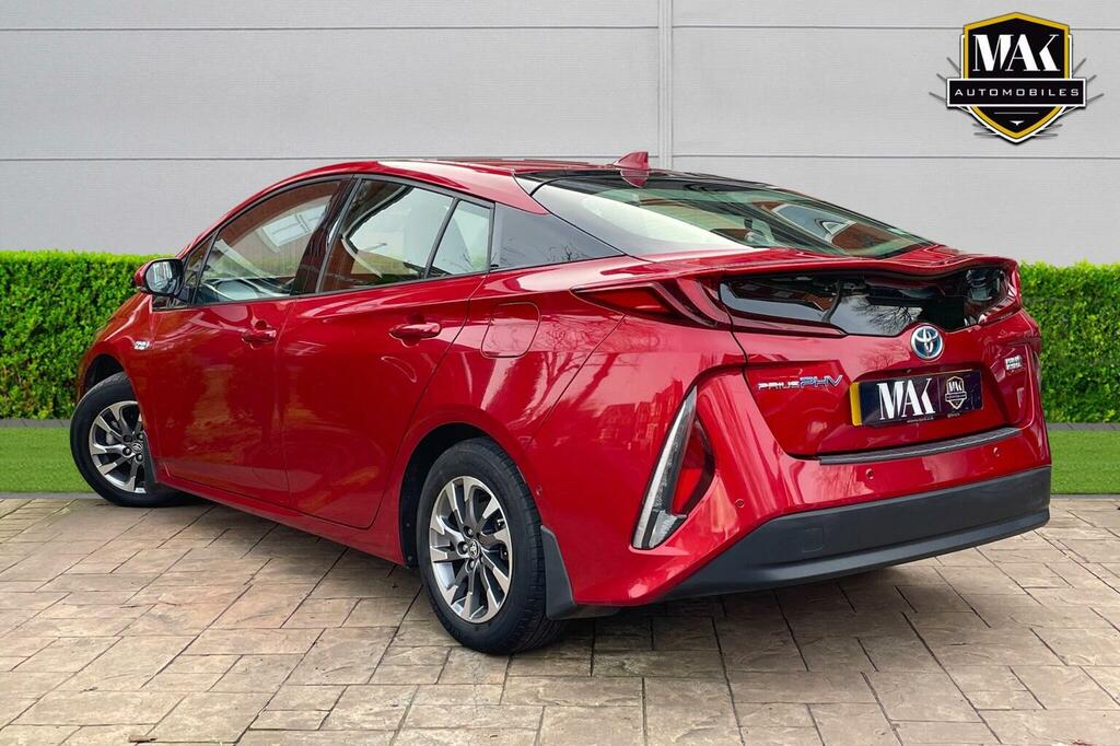 Toyota Prius Hatchback 1.8 Vvt 8.8Kwh Excel Cvt Euro 6 Ss Red #5