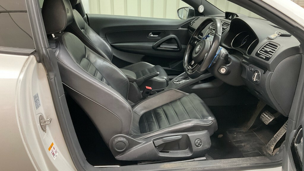 Volkswagen Scirocco 2.0 Tsi Bluemotion Tech R White #4