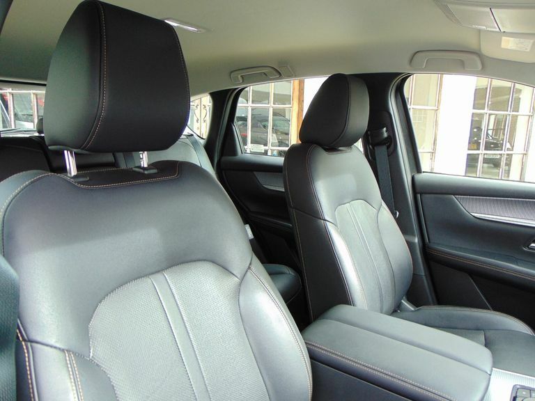 Mazda CX-60 Exclusive-line Black #38