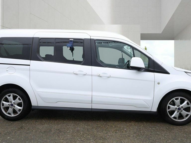 Ford Grand Tourneo Connect 1.5 Tdci 120 Zetec White