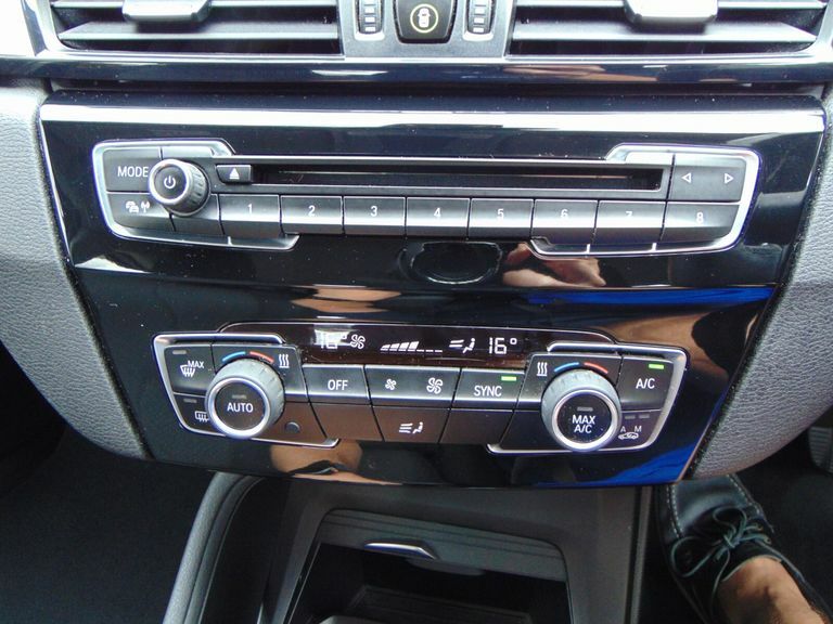 BMW X1 Xdrive18d Sport Grey #25