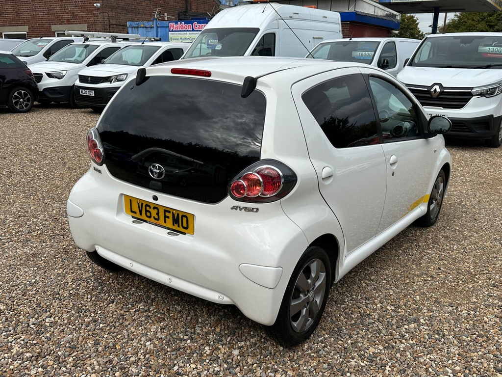 Toyota Aygo 1.0 Vvt-i Move Euro 5 White #5