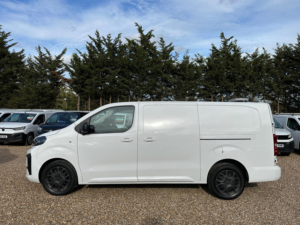 Citroen Dispatch 1.5 Bluehdi Driver XL Lwb Euro 6 Ss 6Dr KM74MVF White #2