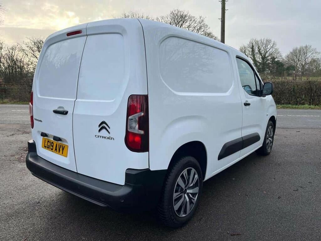 Citroen Berlingo Mpv White #4