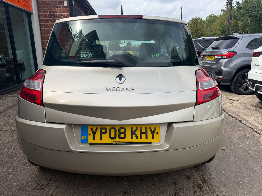 Renault Megane 1.5 Dci Dynamique S Red #10