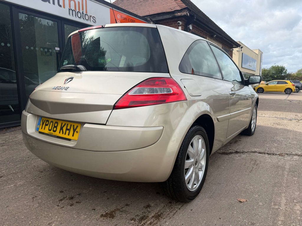 Renault Megane 1.5 Dci Dynamique S Red #12