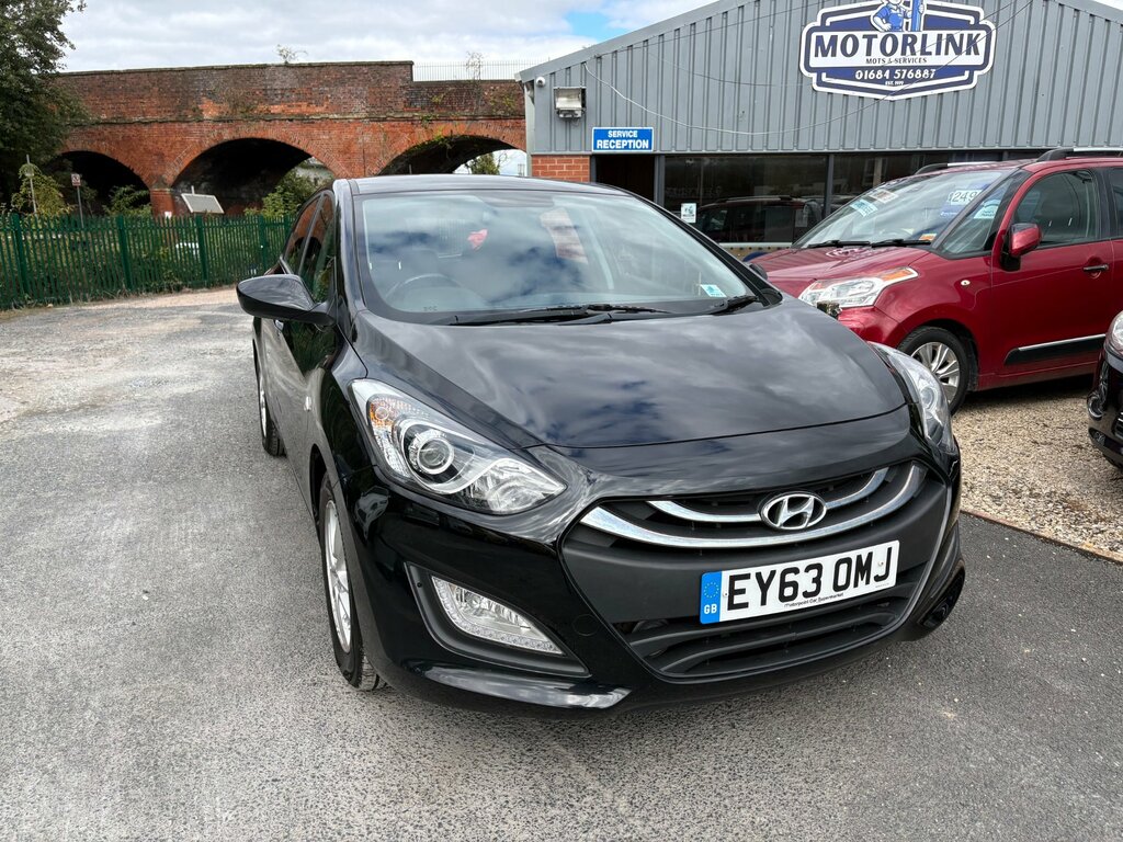 Hyundai I30 1.6 Crdi Blue Drive Active Hatchback Ma Black