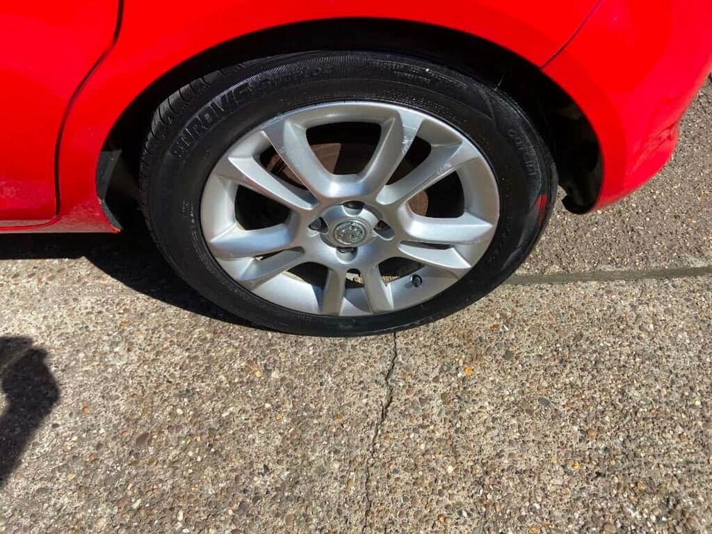 Vauxhall Corsa Hatchback 1.4I Silver #8