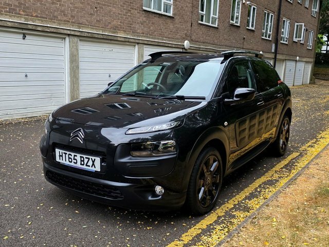 Citroen C4 Cactus Bluehdi Flair Hatchback Black #3
