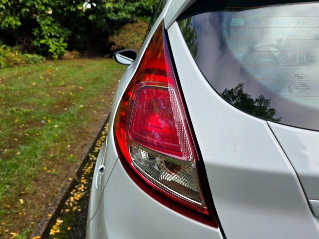 Ford Fiesta 1.25 82 Zetec Blue #11