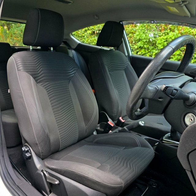 Ford Fiesta 1.25 82 Zetec Blue #13