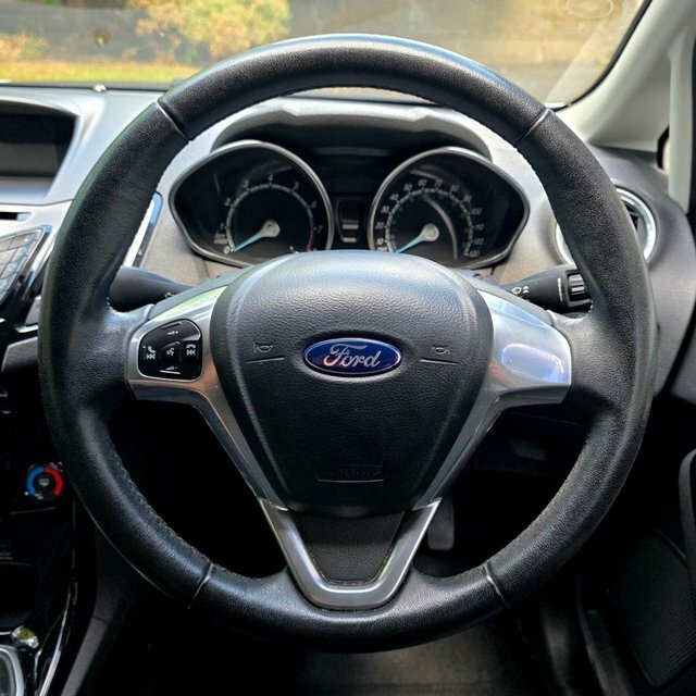 Ford Fiesta 1.25 82 Zetec Blue #18