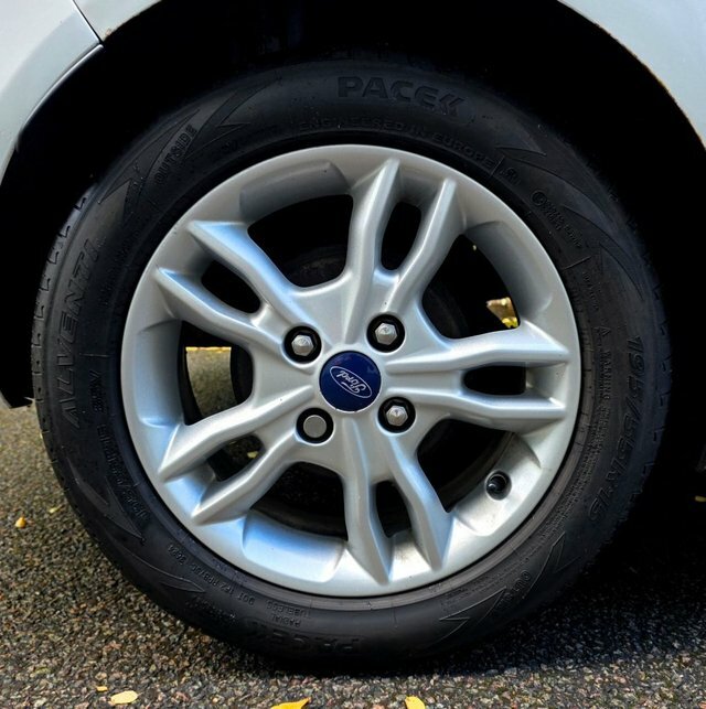Ford Fiesta 1.25 82 Zetec Blue #36