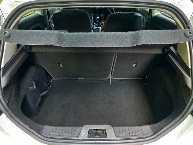Ford Fiesta 1.25 82 Zetec Blue #16