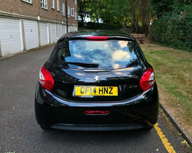 Peugeot 208 Vti Active Hatchback Black #6