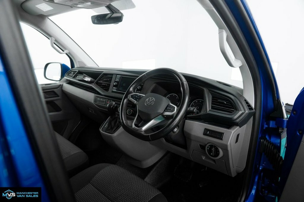 Volkswagen Transporter 2L Highline Blue #3
