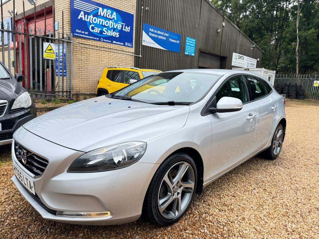 Volvo V40 Hatchback 2.0 D2 Es Nav Euro 6 Ss 201565 Silver #2