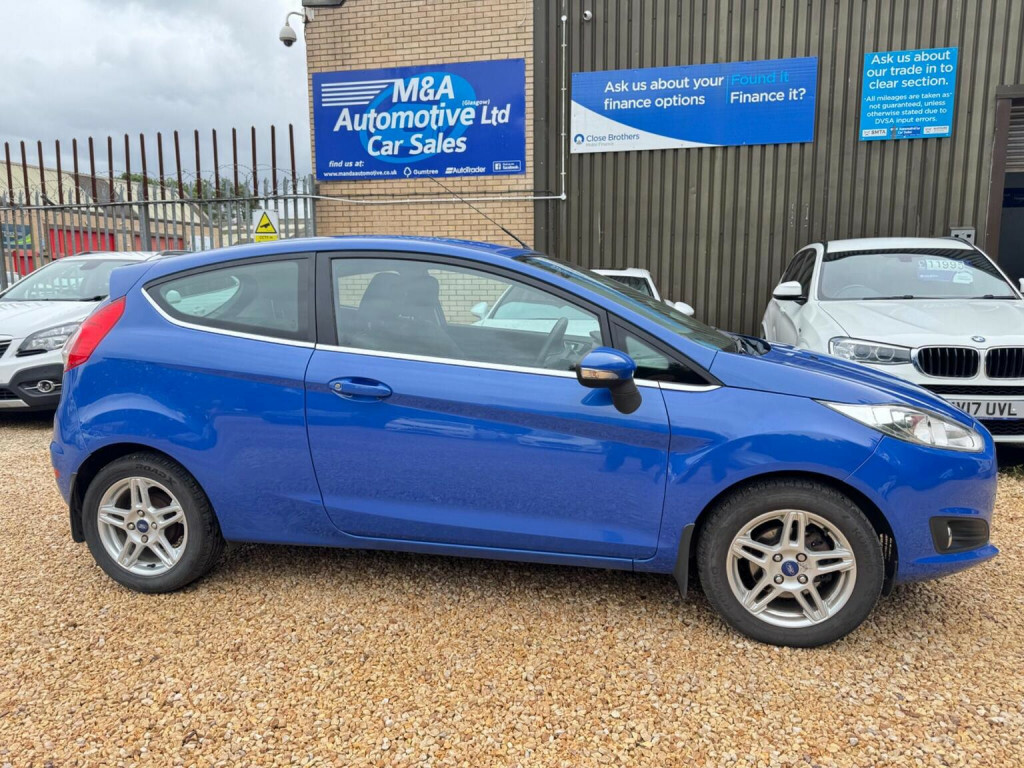 Ford Fiesta  Red #16